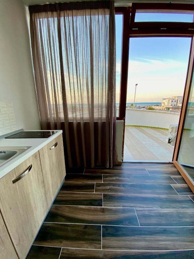 ויאסטה Manfredi Sea Room מראה חיצוני תמונה