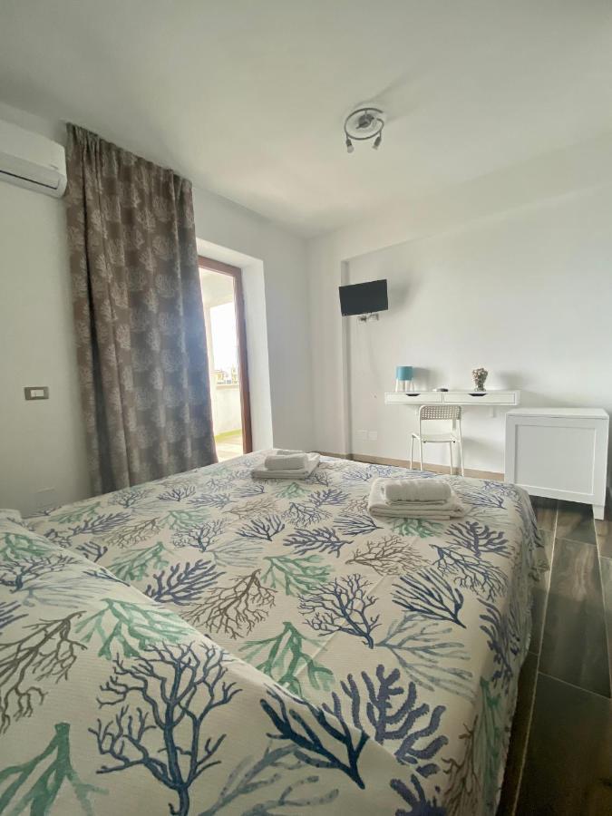 ויאסטה Manfredi Sea Room מראה חיצוני תמונה