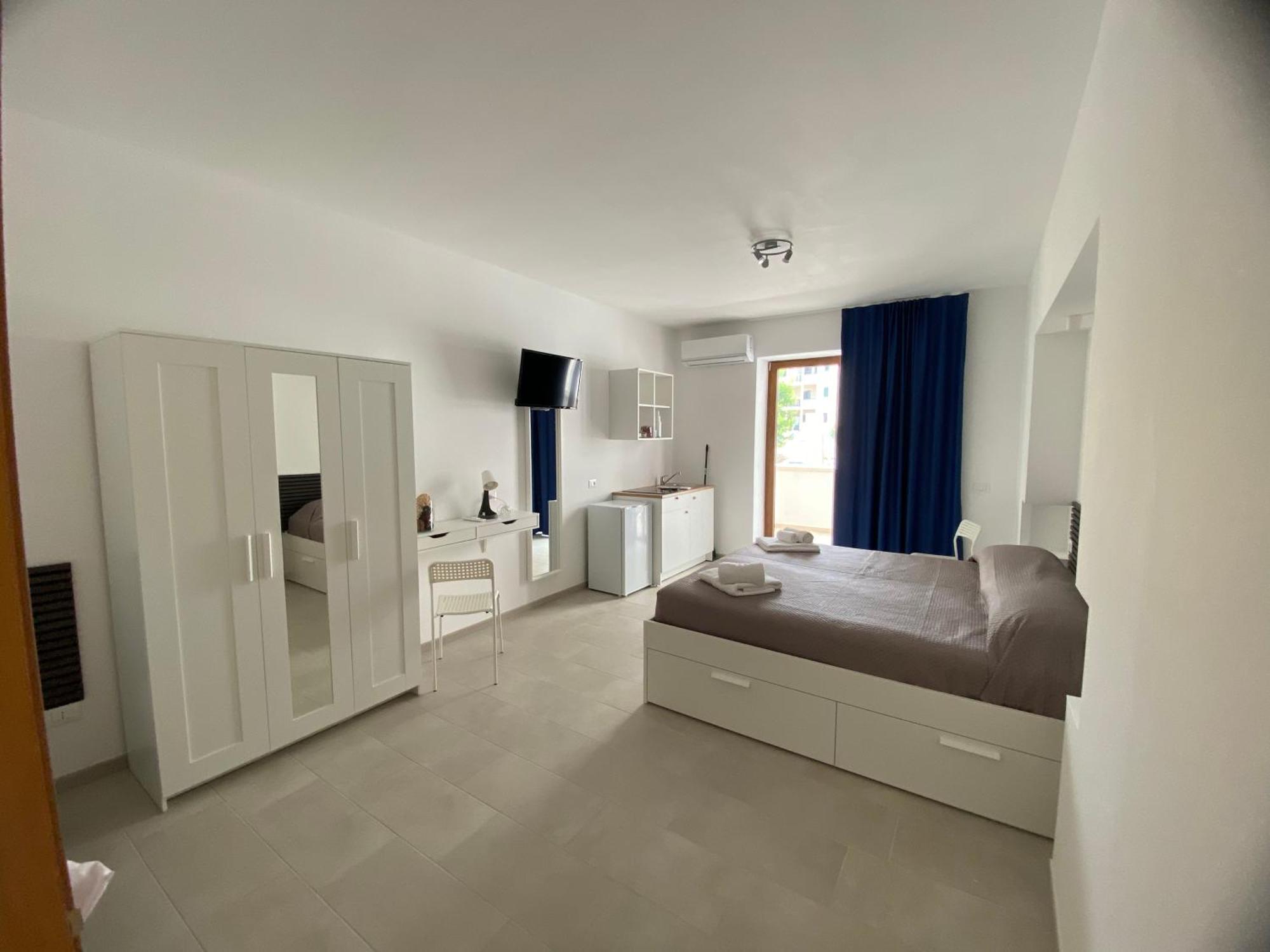 ויאסטה Manfredi Sea Room מראה חיצוני תמונה